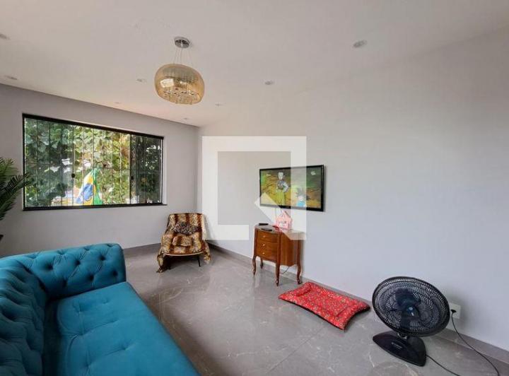 Foto do imóvel - Sobre o imóvel: Casa não pode ser financiada, documentação está em regularização