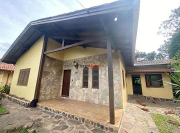 Casa · 3 Quartos · 2 Vagas · Casa para aluguel em Igrejinha, Centro - Imóvel Usado com área de serviço, sala de estar e jardim