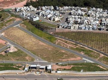 Terreno , Jundiaí · Compre seu terreno em JUNDIAÍ | LOTES a partir de 150m² em Condomínio Residencial com Clube completo