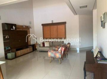 Casa · 220m² · 3 Quartos · 4 Vagas · Casa de Condomínio com 3 Quartos e 4 banheiros à Venda, 220m²
