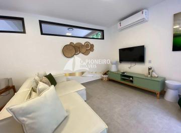 Casa · 200m² · 3 Quartos · 2 Vagas · Casa de condomínio disponível para locação anual em Cambury!