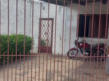 470262_i6V7PUIUz_470262660181806d600.jpg · Casa térrea com 5 lofts para alugar