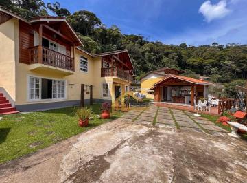 fd1751319d3700901799c810130acebac8bb5d42 · Casa com 5 quartos, vista para as montanhas e lazer privativo dentro de condomínio no Comary