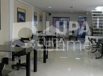 Comercial · 140m² · Prédio Comercial com 420 metros á venda na Água Fria