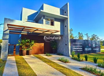 Casa · 108m² · 3 Quartos · 2 Vagas · Villa Prado, localizado no renomado Condomínio Cidade Universitária Eco Village