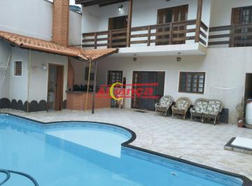 Casa · 300m² · 4 Quartos · 4 Vagas · CASARÃO SOBRADO COM 300m² COM 4 QUARTOS, 3 SALAS, 2 SUÍTES E PISCINA NO BONSUCESSO EM GUARULHOS, SP