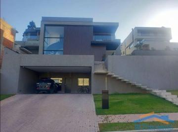Casa · 398m² · 4 Quartos · 6 Vagas · Casa Contemporânea e Sofisticada com 4 Quartos e 5 banheiros, 415 m²