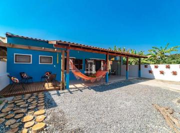 Casa · 176m² · 4 Quartos · 3 Vagas · CASA COM 4 DORMITÓRIOS A 250M DO MAR DE MORRINHOS