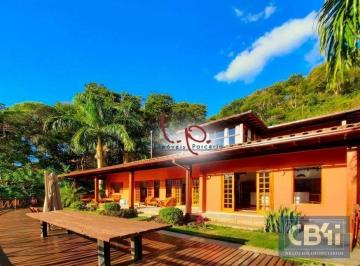 e2b6477db454c2a3c6f680598a372f115718ed7e · Belíssima e Primorosa Casa com Vista Exuberante no Condomínio Quinta do Lago em Itaipava, com 7 Suít