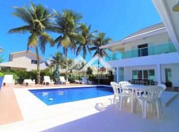 Casa · 750m² · 7 Quartos · 6 Vagas · Sobrado em Peruíbe