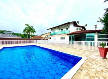 Casa · 337m² · 4 Quartos · 4 Vagas · Sobrado em Peruíbe