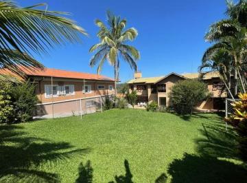 Casa de 6 quartos, Águas de São Pedro · BELA CHÁCARA DENTRO DE ÁGUAS DE SÃO PEDRO
