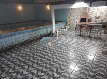 Foto 01 · CASA COM PISCINA !!!