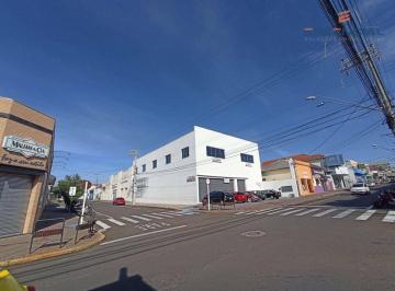 c370c77504938bdbeaf3b2c3e9a6a235f5f48b88 · Salão para alugar, 374 m² por R$ 4.300,00/mês - Vila dos Lavradores - Botucatu/SP