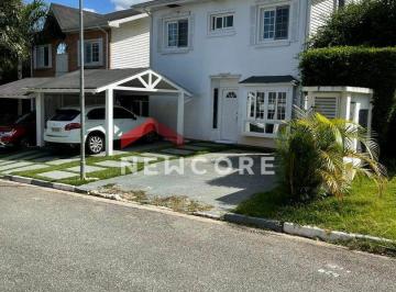 Casa · 220m² · 4 Quartos · 4 Vagas · Casa de condomínio em  Alameda Tangará - Bosque do Vianna - Cotia/SP