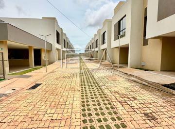 Casa · 136m² · 3 Quartos · 2 Vagas · Sobrado com 3 Suítes em Condomínio Fechado - Isla Formosa