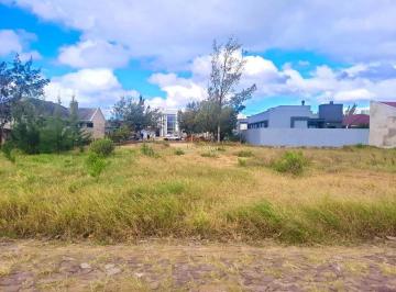 Terreno · 300m² · Terreno a 300 metros do mar na praia de Atlântida Sul