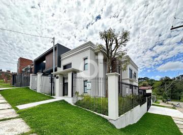 Casa · 510m² · 3 Quartos · Casa à venda - em Santa Catarina
