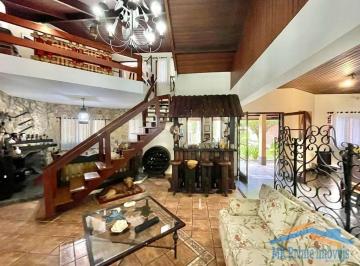 Casa · 428m² · 4 Quartos · 4 Vagas · Cond Jd Colonial / Chác S João - 90% TÉRREA, 4 sts, gourmet, piscina!