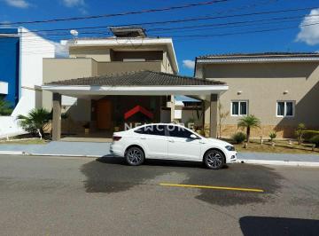 Casa · 459m² · 3 Quartos · 4 Vagas · Sobrado em  Avenida Arnaldo Felipe Sbruzzi - Piracangaguá - Taubaté/SP