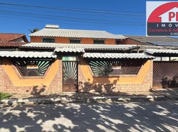 Casa · 250m² · 4 Quartos · 4 Vagas · Casa Duplex no Cond. Casamares com Praia Particular e Lazer completo