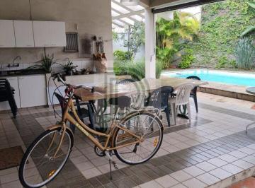Casa · 315m² · 4 Quartos · 6 Vagas · Casa em bolsão no Butantã, excelente localização, próximo ao Metrô Butantã