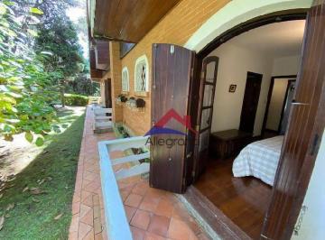 17affe175838c8b3acdc551ae09c656326c6be8a · Casa à venda, 924 m² por R$ 3.500.000,00 - Recanto Araucária - Campos do Jordão/SP