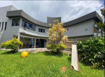 Casa de 6 quartos, Vicente Pires · Sobrado à venda em  Vicente Pires