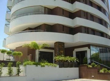 Apartamento · 318m² · 4 Quartos · 4 Vagas · Mansão Bernardo Bertolucci. Maravilhoso apartamento 4 suítes, à venda em Ondina.