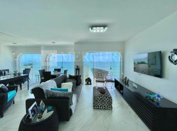 4ad066acdcca85e9de557d7dda537b1bc389b1ec · Apartamento no Guarujá, Pitangueiras, Frente Mar, com 3 Quartos.