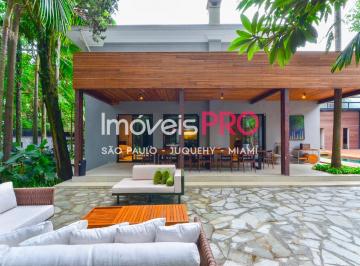 Casa · 1102m² · 4 Quartos · 8 Vagas · Casa maravilhosa na melhor rua do bairro, toda reformada com projeto Moderno.