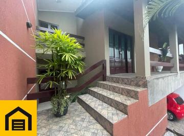 d90843f36ac42b75b53fcab0448e23e1d3a75bf5 · Sobrado com 6 dormitórios à venda, 398 m² por R$ 2.000.000 - Vila Bocaina - Mauá/SP