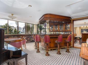 Apartamento · 451m² · 4 Quartos · 4 Vagas · Apartamento amplo, clássico e sofisticado para ret