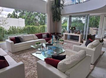 97a08db1387fad8d550279363746e7d1530eeca7 · Casa com 5 dormitórios à venda, 734 m² por R$ 8.900.000,00 - Tamboré - Santana de Parnaíba/SP