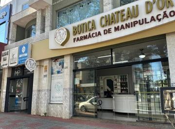 Comercial · 200m² · 1 Vaga · Sala Comercial Avenida Curitiba.