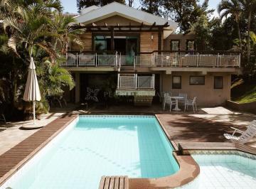 Casa · 635m² · 6 Quartos · 5 Vagas · Chácara no Recanto dos Magnatas.