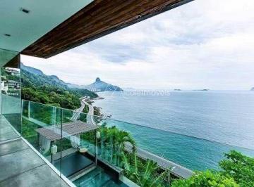 Casa · 850m² · 5 Quartos · 3 Vagas · Casa em condomínio fechado
