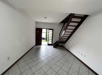 Casa · 120m² · 4 Quartos · 1 Vaga · Oportunidade! Casa de 4 quartos, 3 banheiros, condomínio fechado e vazia.