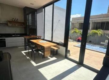 Casa · 192m² · 3 Quartos · 2 Vagas · Casa com 3 quartos à venda, no Condomínio Alphaville 2 - Uberlândia/MG