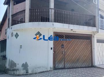 Foto 01 · Sobrado de 3 quartos na Vila Júlia, Poá-SP: 1 suite, 1 sala, 4 banheiros, 2 vagas de garagem, 227,55