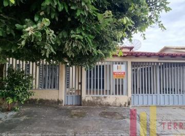 Foto 01 · Casa, Centro, Uruaçu, GO
