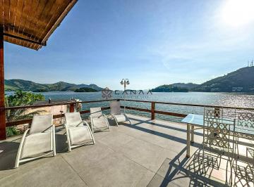 Casa · 4 Quartos · 2 Vagas · Linda casa com piscina, píer para embarcação, 4 quartos