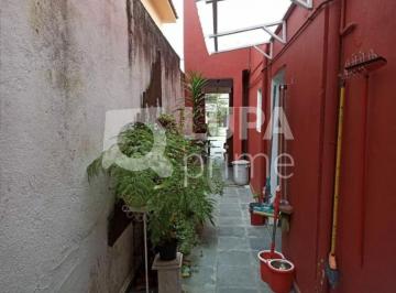 Casa · 137m² · 3 Quartos · 2 Vagas · Sobrado com 3 dormitórios sendo 1 suíte á venda na Vila Gustavo.