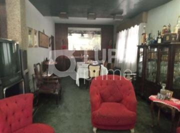 Casa · 330m² · 4 Quartos · 7 Vagas · Sobrado com 4 dormitórios à venda em Santana!
