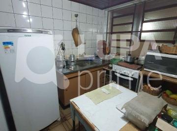 Casa · 261m² · 2 Quartos · 7 Vagas · Sobrado com 2 dormitórios á venda na Vila Medeiros
