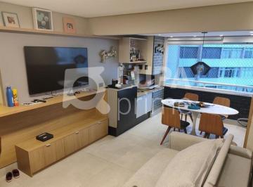 Apartamento · 77m² · 2 Quartos · 1 Vaga · Apartamento com 2 dormitórios sendo 1 suíte á venda em Santana