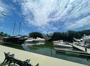 Marina · Casa com 4 quartos à venda no Condomínio PortoBello, 158 m² por R$ 4.100.000 - São Brás - Mangaratib