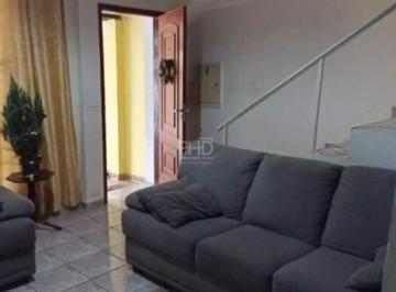 Casa · 110m² · 2 Quartos · 2 Vagas · Sobrado a venda no bairro Demarchi