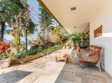 Casa · 550m² · 4 Quartos · 4 Vagas · Uma linda casa no Bairo do Morumbi