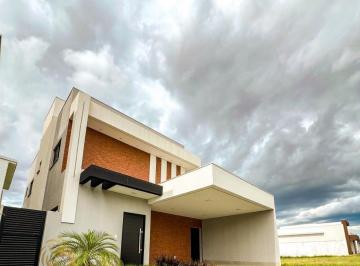 Casa · 186m² · 3 Quartos · 2 Vagas · Sobrado Padrão
